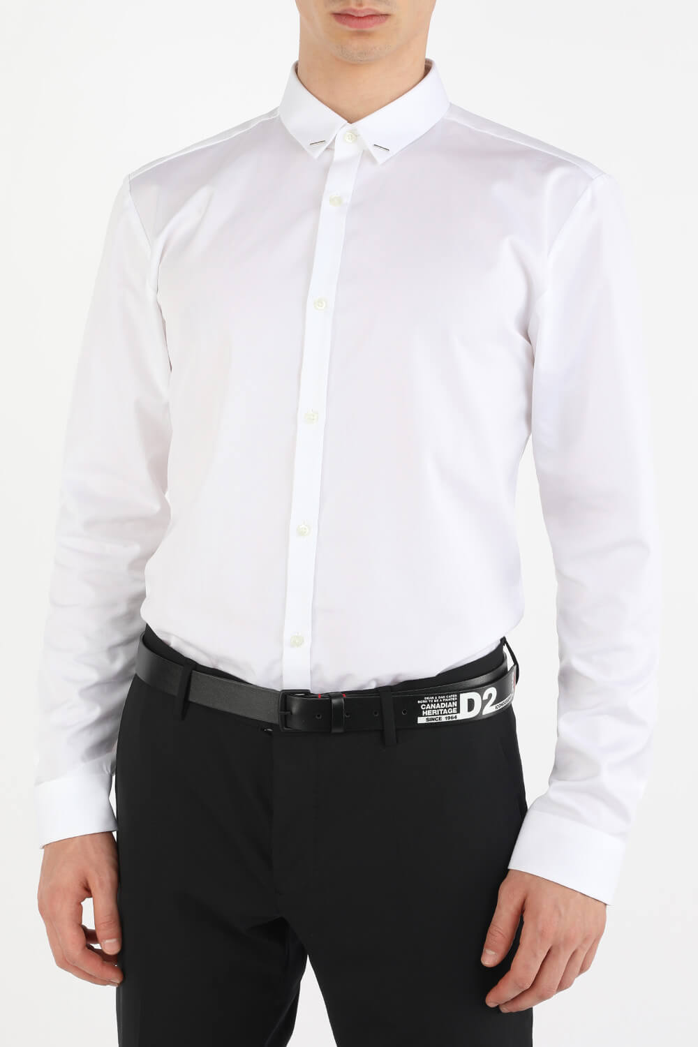 תמונת כל הלוק של Leather Belt With Logo in Black